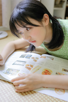 坐在学霸的鸡上背单词双楠